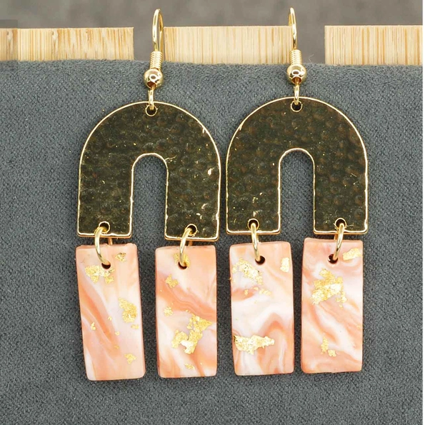 boucles d'oreilles rose