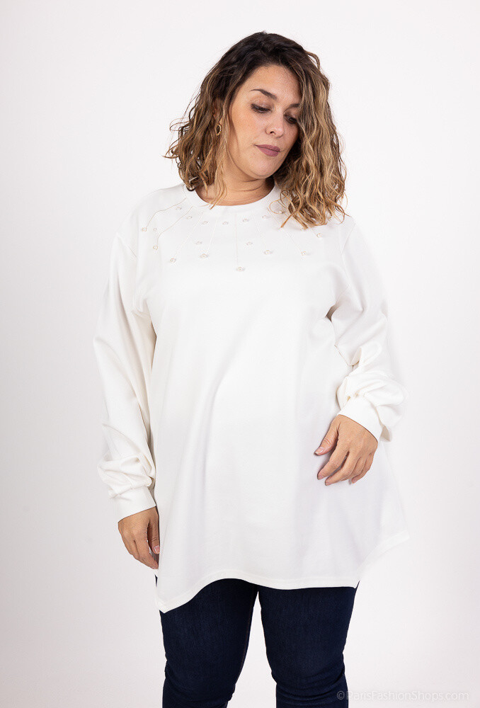 pull blanc avec manches bouffantes et col avec perles