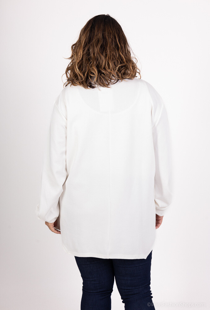 pull blanc avec manches bouffantes et col avec perles