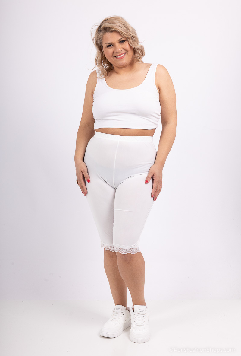 short cycliste en dentelle
