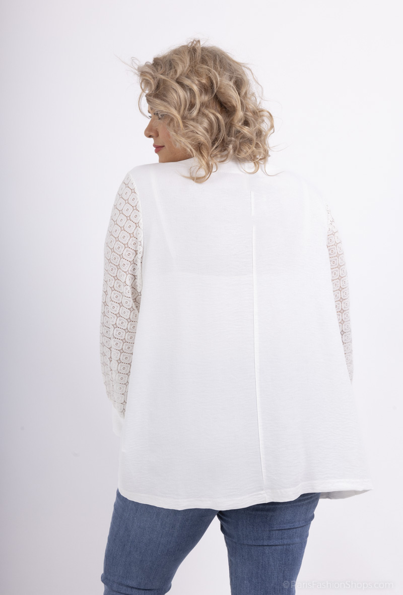 Veste blanche manche en dentelle