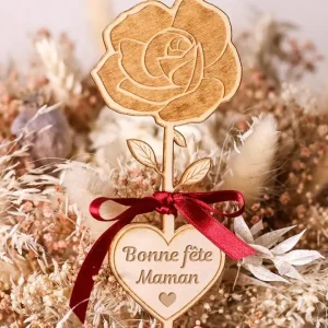 rose en bois avec inscription bonne fete maman