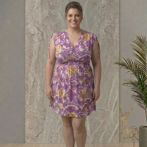 robe magique courte de couleur violette avec feuillage dorée