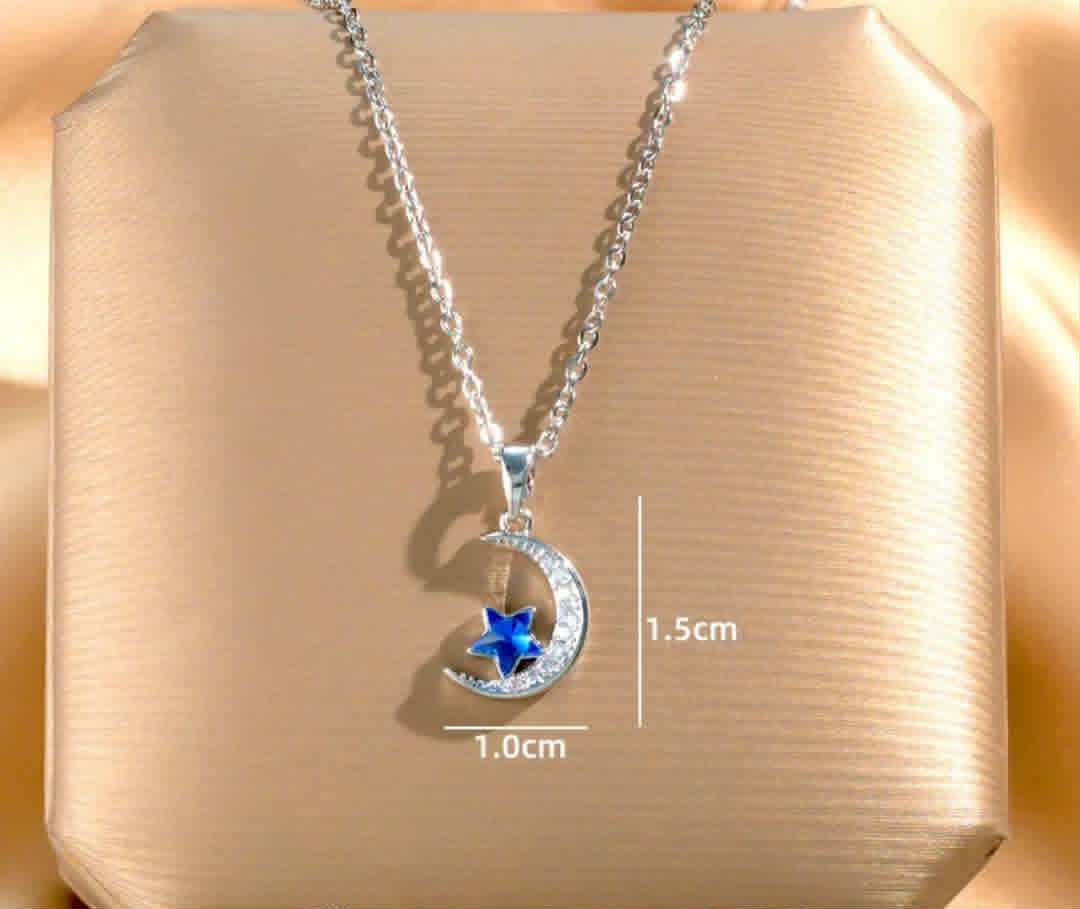 Collier Pendentif Croissant de Lune en Strass et Étoile Bleue - Acier Inoxydable Argenté